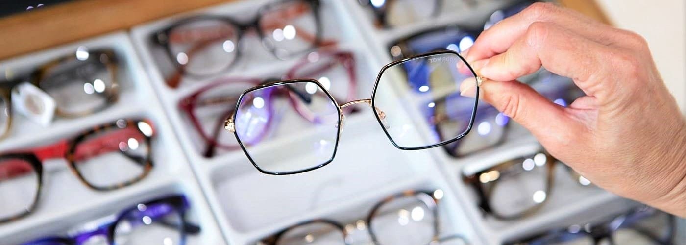 Las mejores opticas tiendas salud centro optico guia oftalmologia vision lentes de contacto gafas de sol todo las terrenas samana republica dominicana (1)