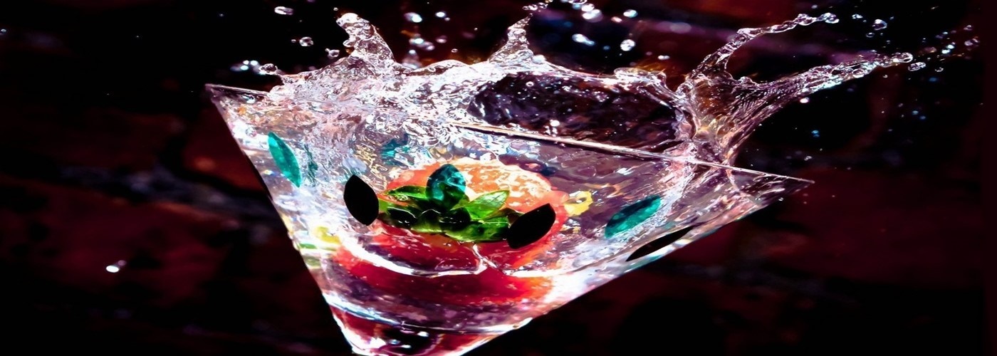 Bares de copas y discotecas en todo las terrenas bares musicales coptelerias drinks pubs vida nocturna ocio nocturno noche donde ir de fiesta cerca de mi samana (01)