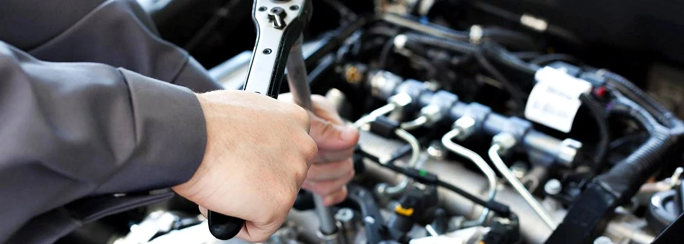 Mejores talleres mecánicos en las terrenas samaná servicios reparación mantenimiento autos vehículos taller frenos suspensión alineación balanceo cambio de aceite filtros aire (1)