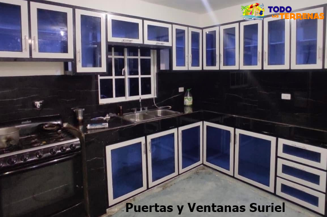 Puertas y ventanas suriel carpinteria taller de aluminio pvc empresa fabricacion reparacion vidrio acero inoxidable todo las terrenas samana rep dominicana (2)